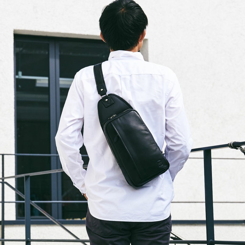 ボディバッグメンズ本革レザーブランドファスナー付きボディーバッグ革大容量大きめ人気おすすめかっこいいレディースワンショルダーバッグ斜めがけ大人30代40代50代エペepeepe010