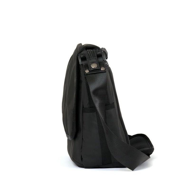 MOUSTACHEショルダーバッグメッセンジャーバッグムスタッシュA4大容量大きめメンズレディース斜めがけ斜め掛けおしゃれかっこいいカジュアル人気通学ブランド大人30代40代50代MJT-4574