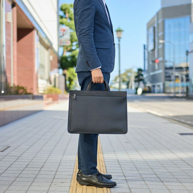 タケオキクチビジネスバッグバッグTAKEOKIKUCHIナビTKB4A4大きめ大容量メンズブリーフケースリクルートバッグ就活バッグスマート軽量15.6インチパソコン収納キクチタケオ271502